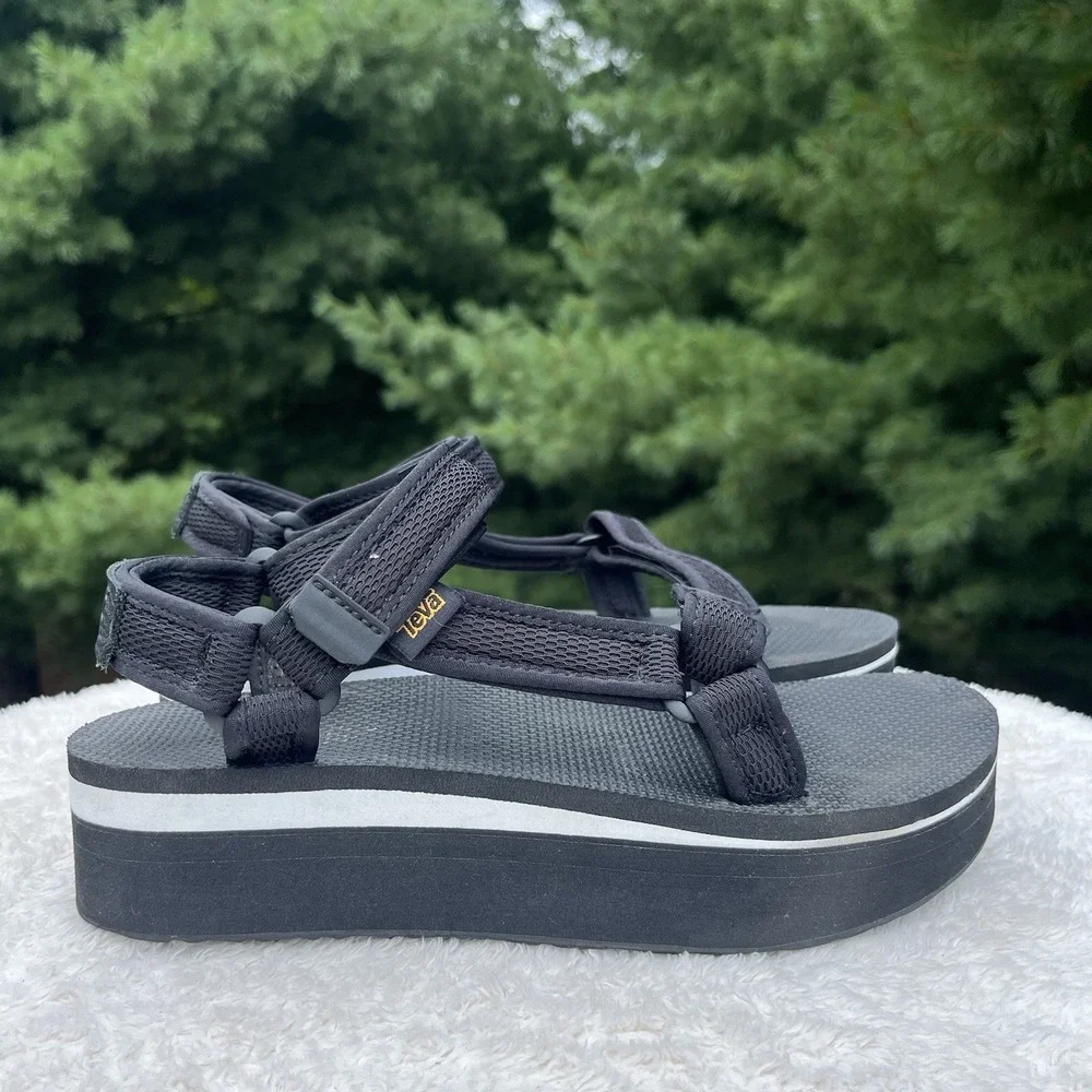 Teva Flatform Universal Platform Sandal Womens 9 Mesh Black White Comfort Shoe